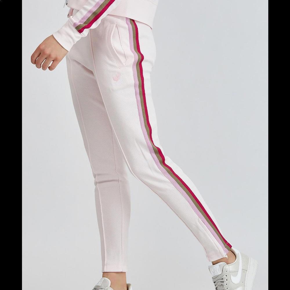 Stylish Athletic Pants with Contrast Stripes